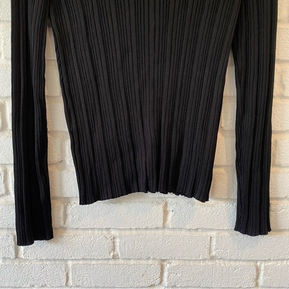 House of Dagmar Black High Neck Crinkle Blouse Shirt Women’s Size Large - Picture 6 of 9